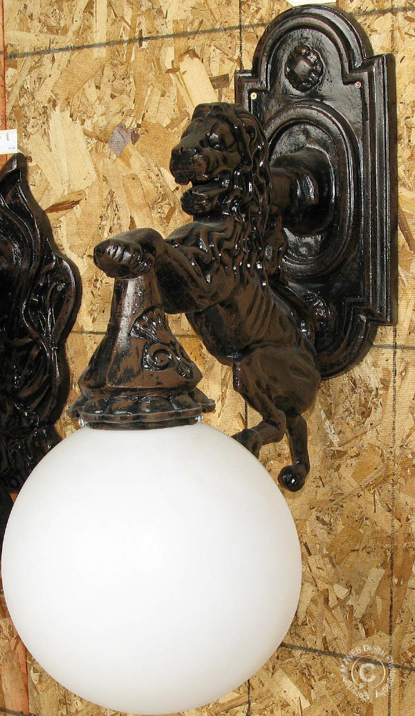 Sconce Lion